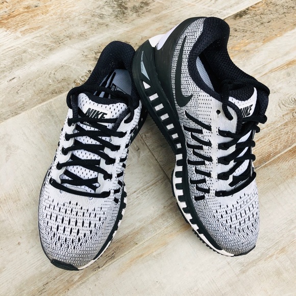 🦡📍SOLD📍Zoom odyssey 🦡Used few times - Picture 4 of 7